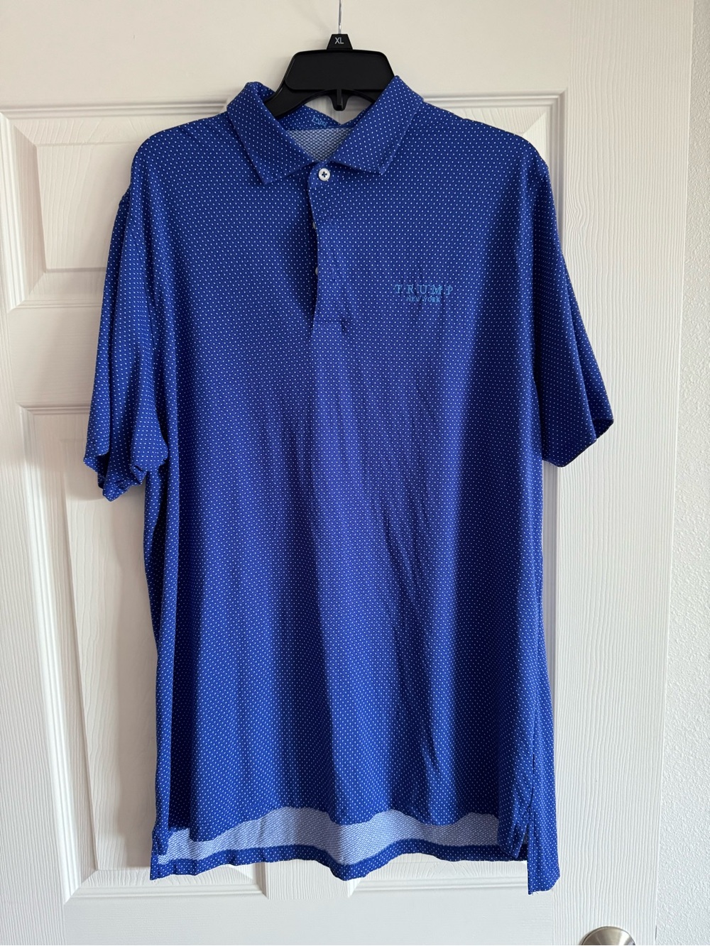 Trump Hotel New York Golf Polo Men’s Large Athletic Fit